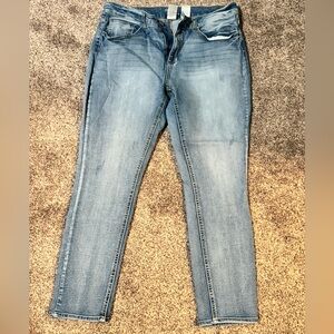 Time and Tru Light Blue Skinny Jeans